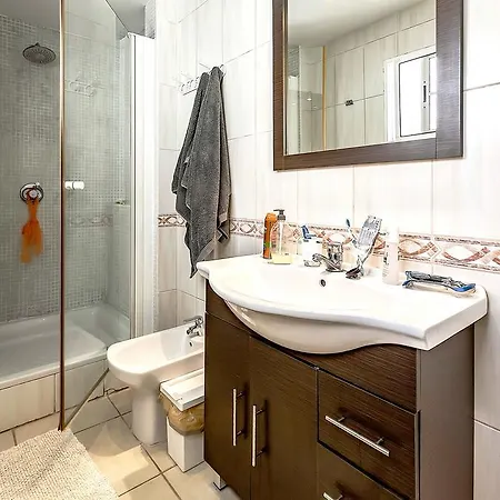 בית נופש Townhouse Monkey 35pds1b