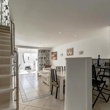 Townhouse Monkey 35pds1b *