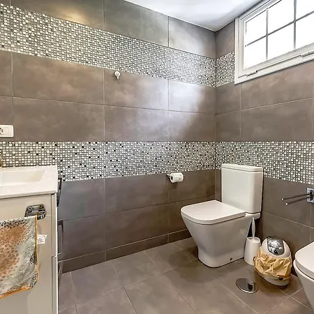 Townhouse Monkey 35pds1b בית נופש *