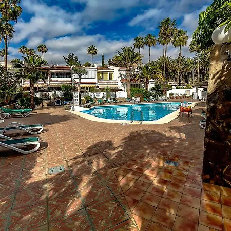 בית נופש Townhouse Monkey 35pds1b *